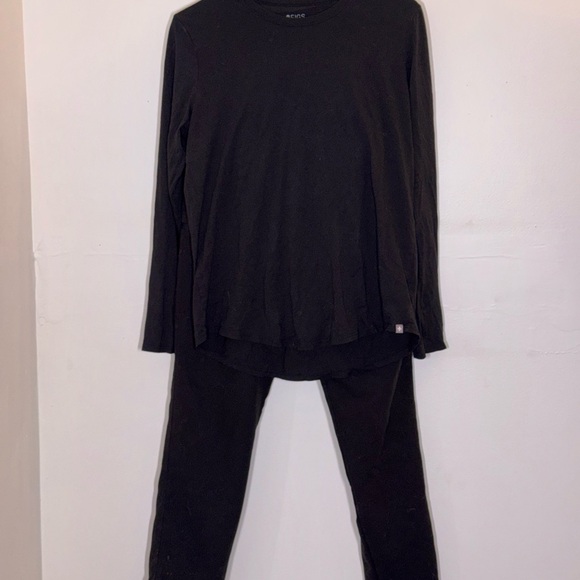 Figs | Black Jogger Pants & Underscrub set Size M - Picture 5 of 9